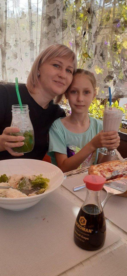 Ученица 3 а класса Дьяконова Ульяна  и ее мама Ольга
