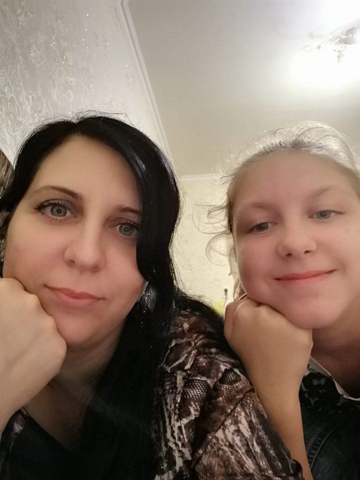 Ученица 5 Б класса Цокур Вероника и ее мама Ольга