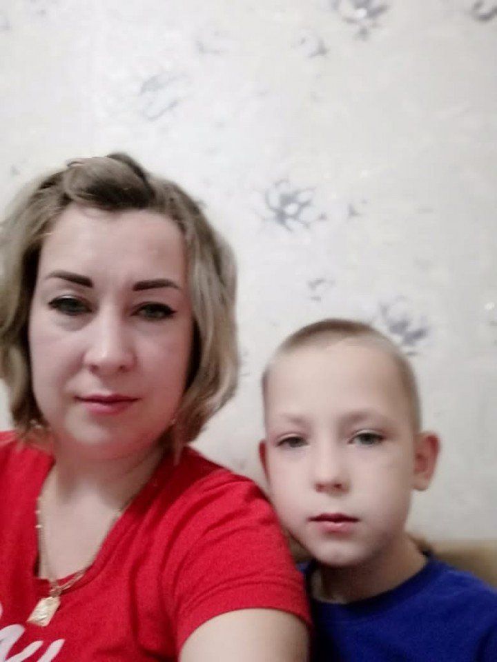 Ученик 2 Б класса Шумилов Михаил и его мама Юлия