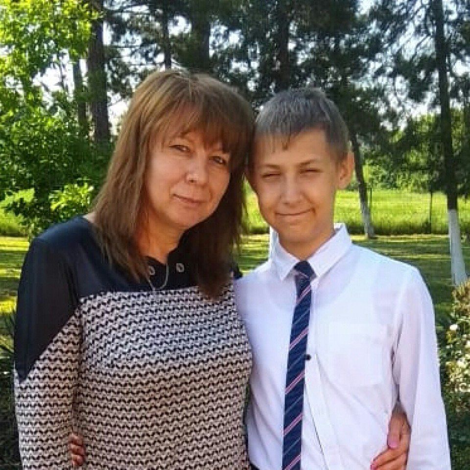 Ученик 7а класса Заднепровский Роман и его мама Светлана Александровна